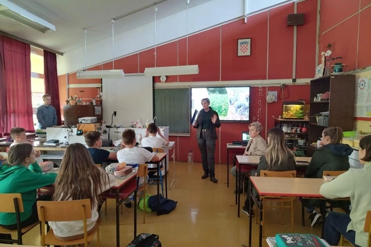Predavanje u sklopu projekta „Šuma u šumi, šuma u školi”